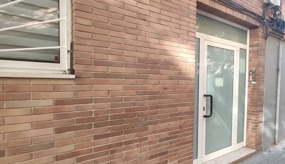 Apartment à Barcelona, Espagne 3 chambres, 90 m2 No. 191335