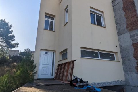 Сasa en Barcelona, España 3 dormitorios, 180 m2 No. 191332