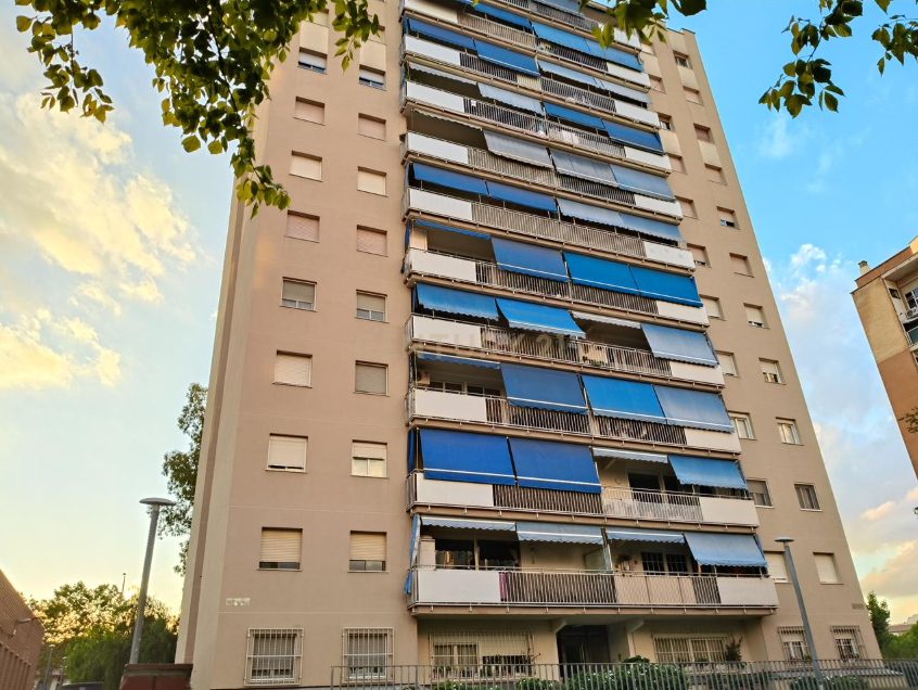 Dzīvoklis Sabadell, Barcelona, Spānijā 3 istabas, 99 m2 Nr. 191119