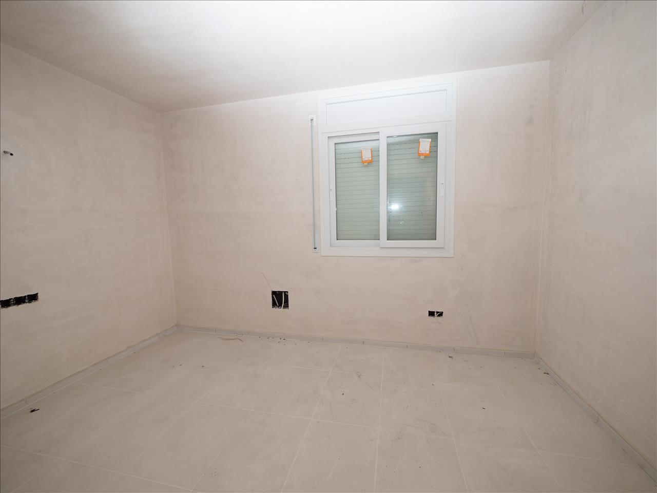 House in La Torre de Claramunt, Barcelona, Spain 1 bedroom, 157 sq.m. No. 191344