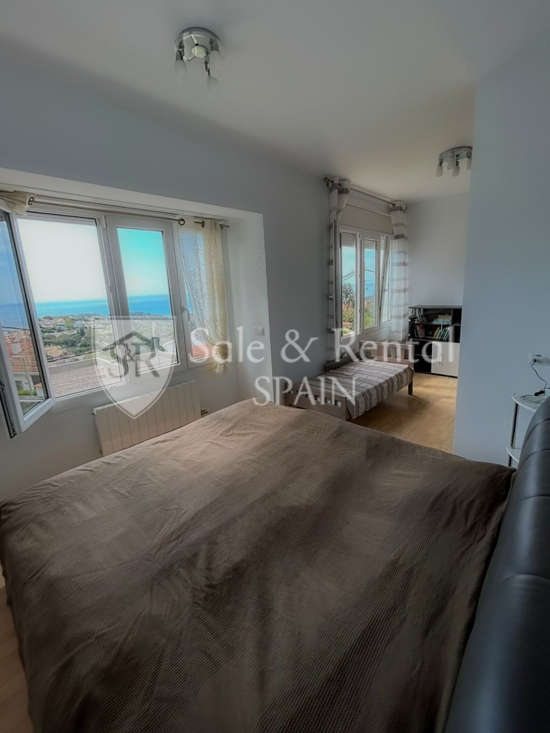 House in Lloret de Mar, Girona, Spain 4 bedrooms, 270 sq.m. No. 166388