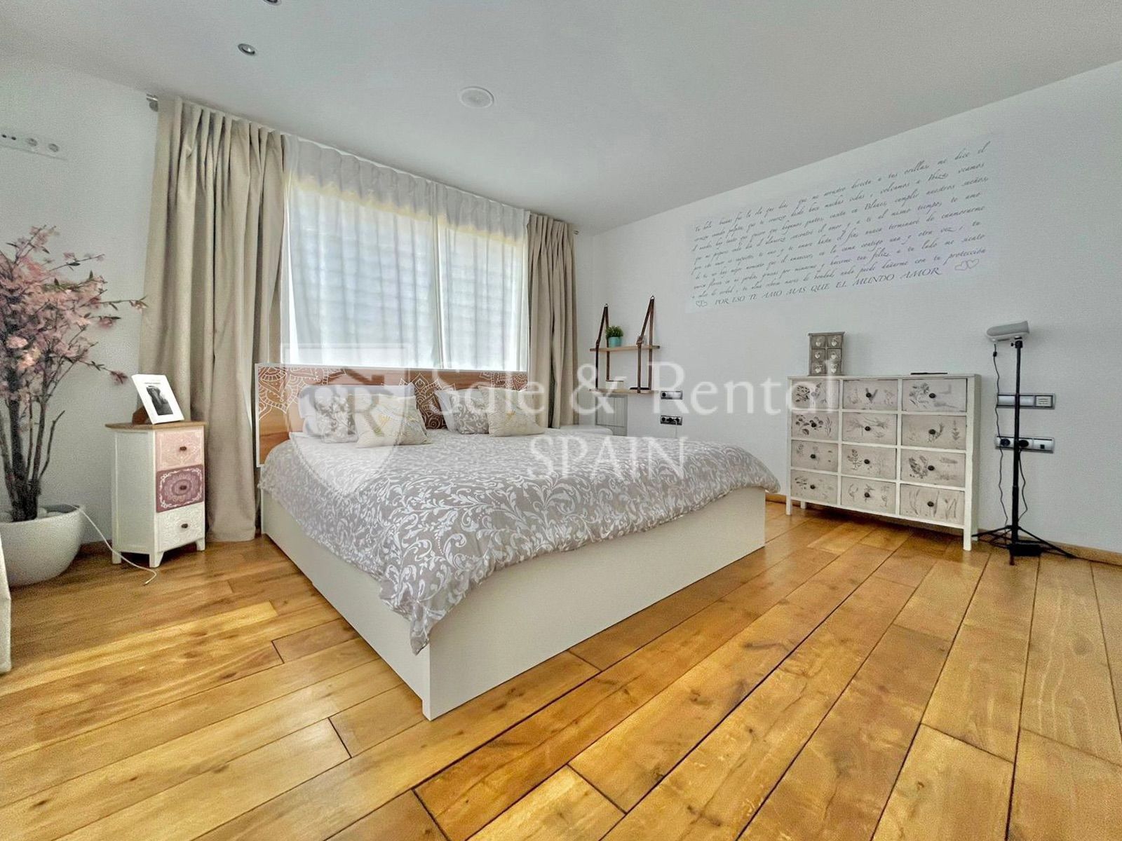 Дом в Бланес, Герона, Испания 5 спален, 347м2 №166385