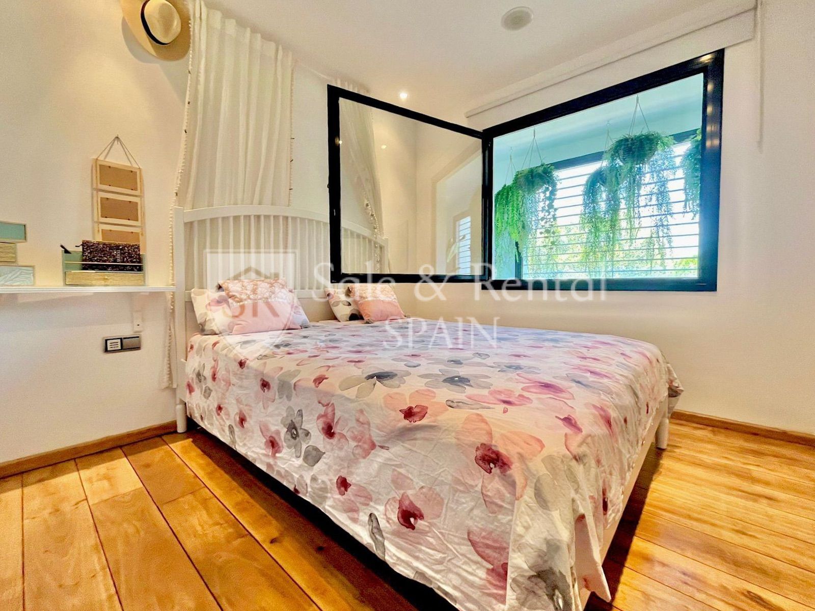 Дом в Бланес, Герона, Испания 5 спален, 347м2 №166385