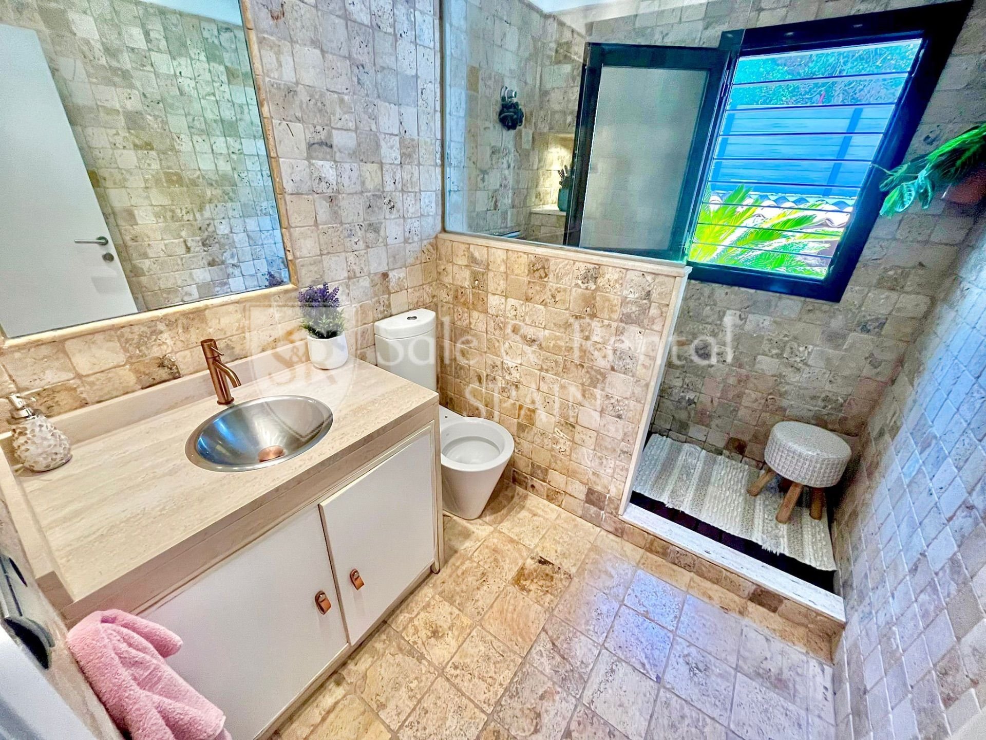 Дом в Бланес, Герона, Испания 5 спален, 347м2 №166385