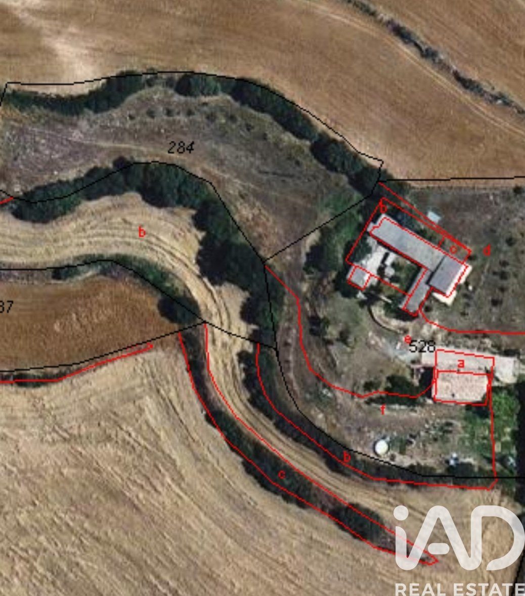 Hus i Artesa de Segre, Lleida, Spanien 5 sovrum, 617 kvm. Nr. 152857