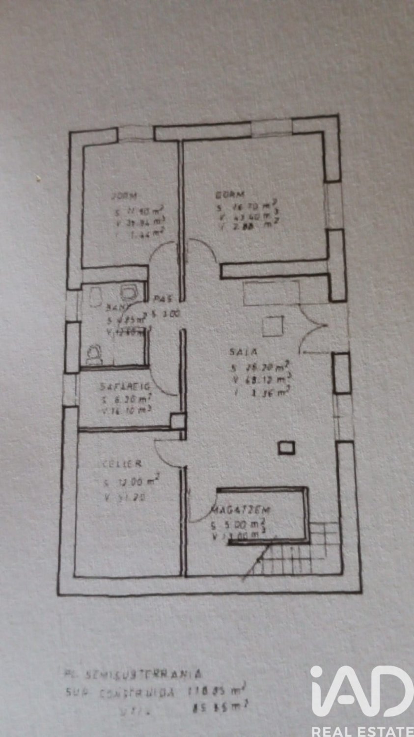 Hus i Artesa de Segre, Lleida, Spanien 5 sovrum, 617 kvm. Nr. 152857