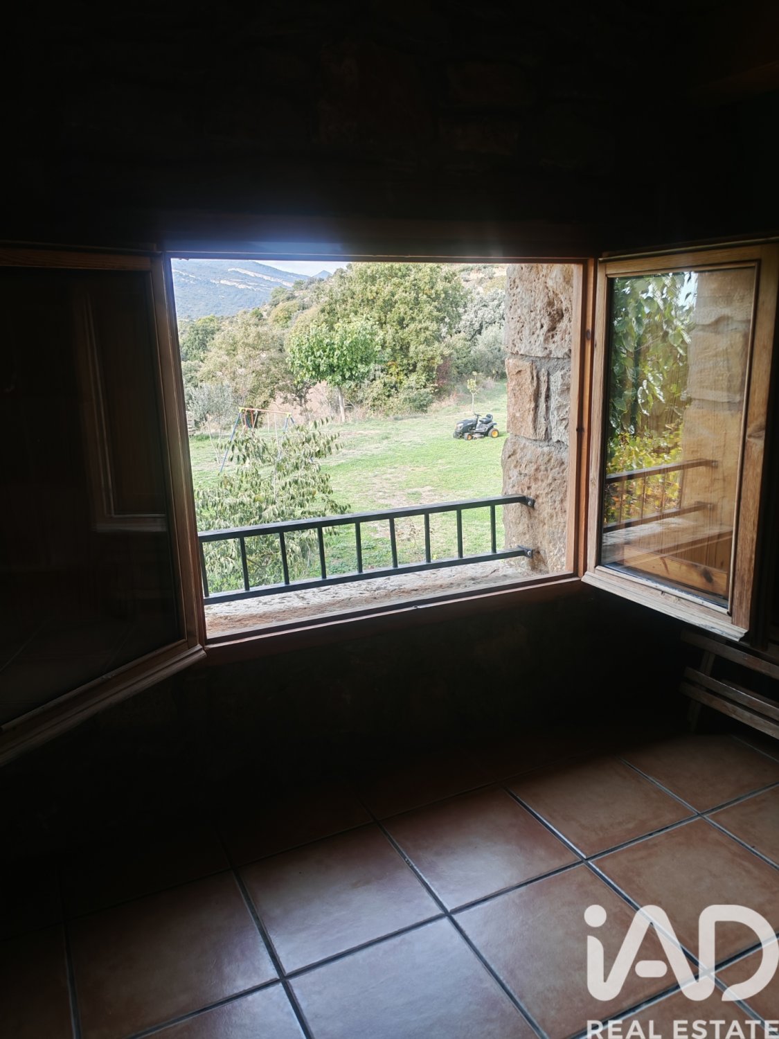 Hus i Artesa de Segre, Lleida, Spanien 5 sovrum, 617 kvm. Nr. 152857