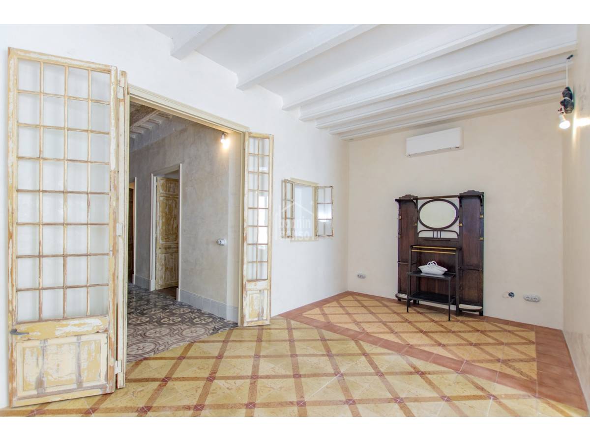 Casa adosada en Mahon, Menorca, España 4 dormitorios, 240 m2 No. 99740