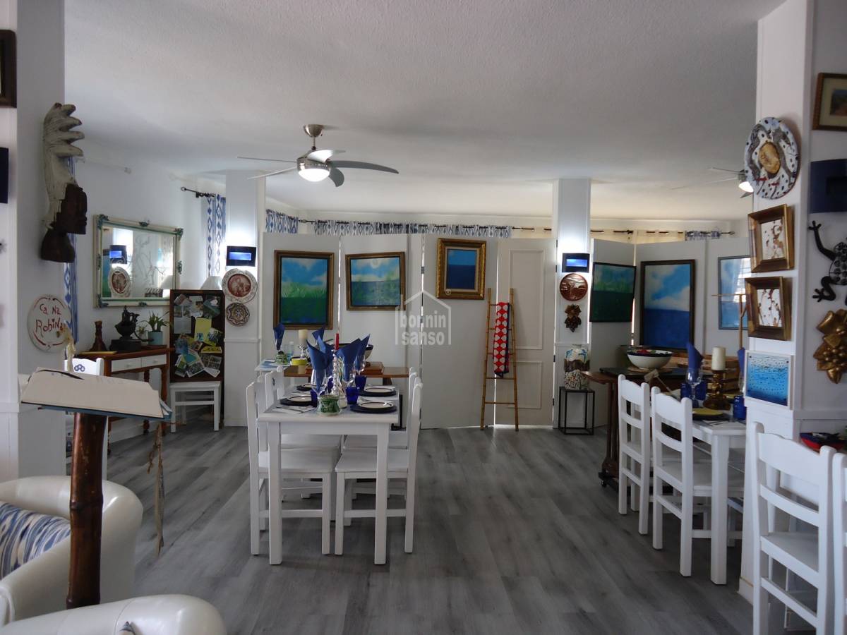 Kahvila / Ravintola Es Mercadal, Menorca, Espanja 184 m2 No. 99741