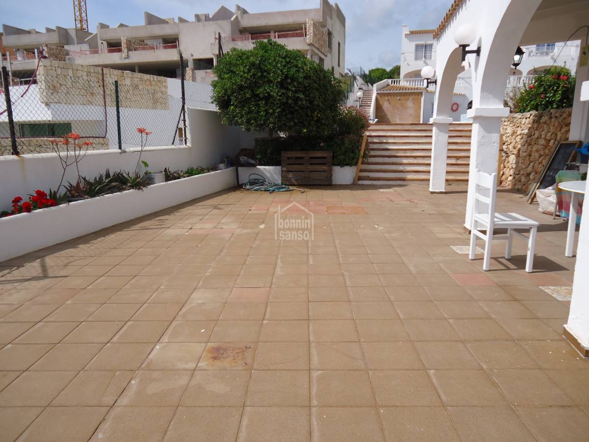 Kahvila / Ravintola Es Mercadal, Menorca, Espanja 184 m2 No. 99741