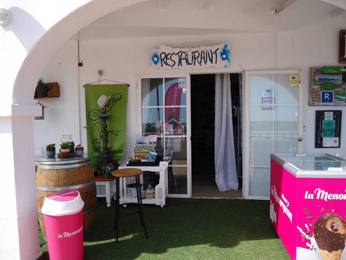 Kahvila / Ravintola Es Mercadal, Menorca, Espanja 184 m2 No. 99741