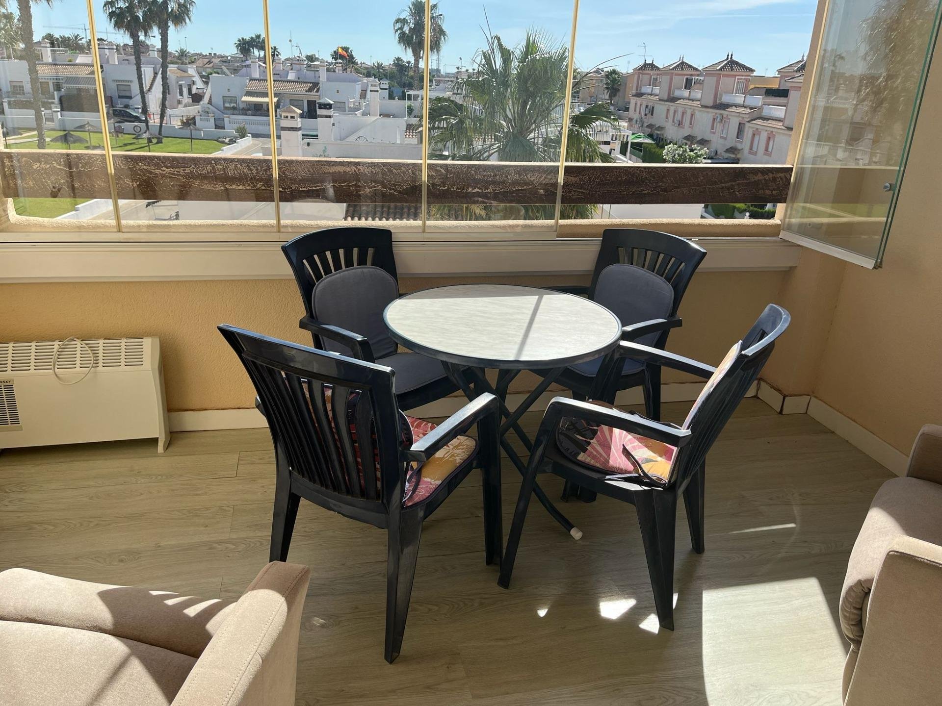 Apartamento en Genoves, València, España 2 dormitorios, 78 m2 No. 192297