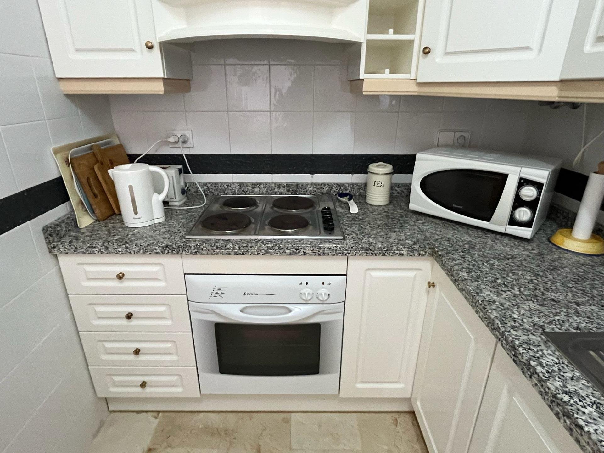 Apartamento en Genoves, València, España 2 dormitorios, 78 m2 No. 192297