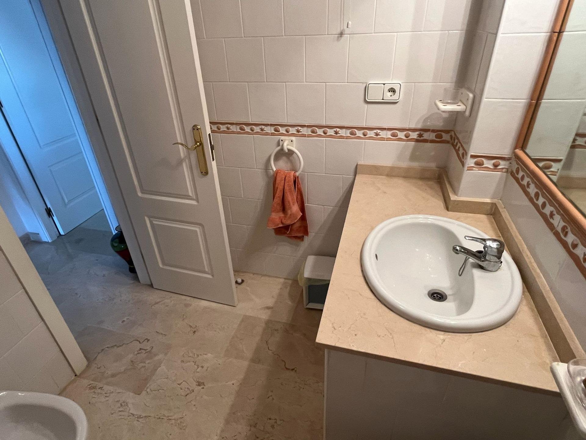 Apartamento en Genoves, València, España 2 dormitorios, 78 m2 No. 192297