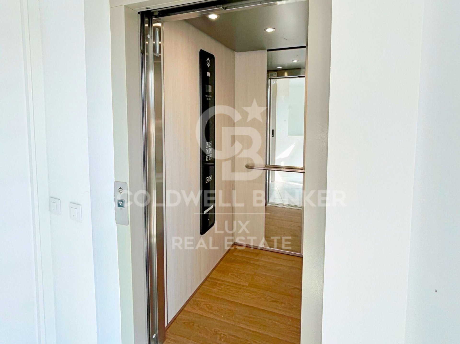 Takvåning i Roses, Girona, Spanien 2 sovrum, 58 kvm. Nr. 160256