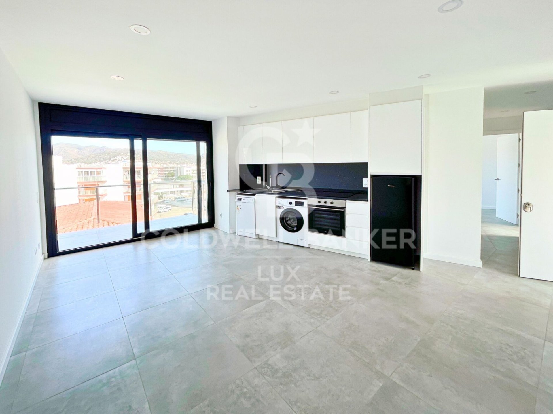 Takvåning i Roses, Girona, Spanien 2 sovrum, 58 kvm. Nr. 160256
