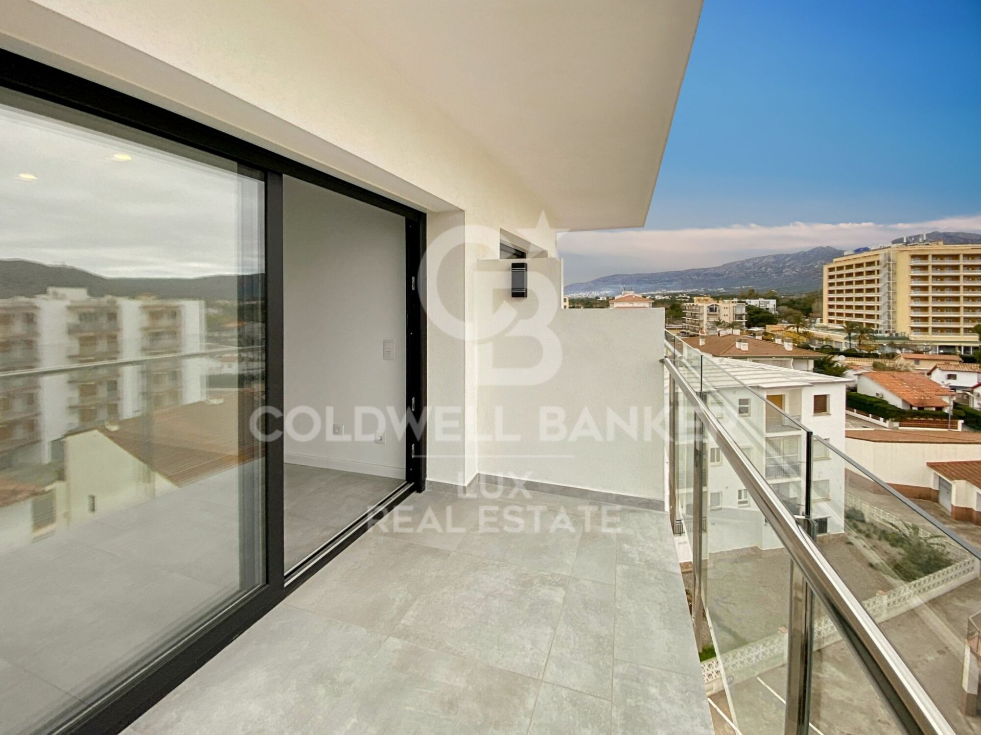 Takvåning i Roses, Girona, Spanien 2 sovrum, 58 kvm. Nr. 160256