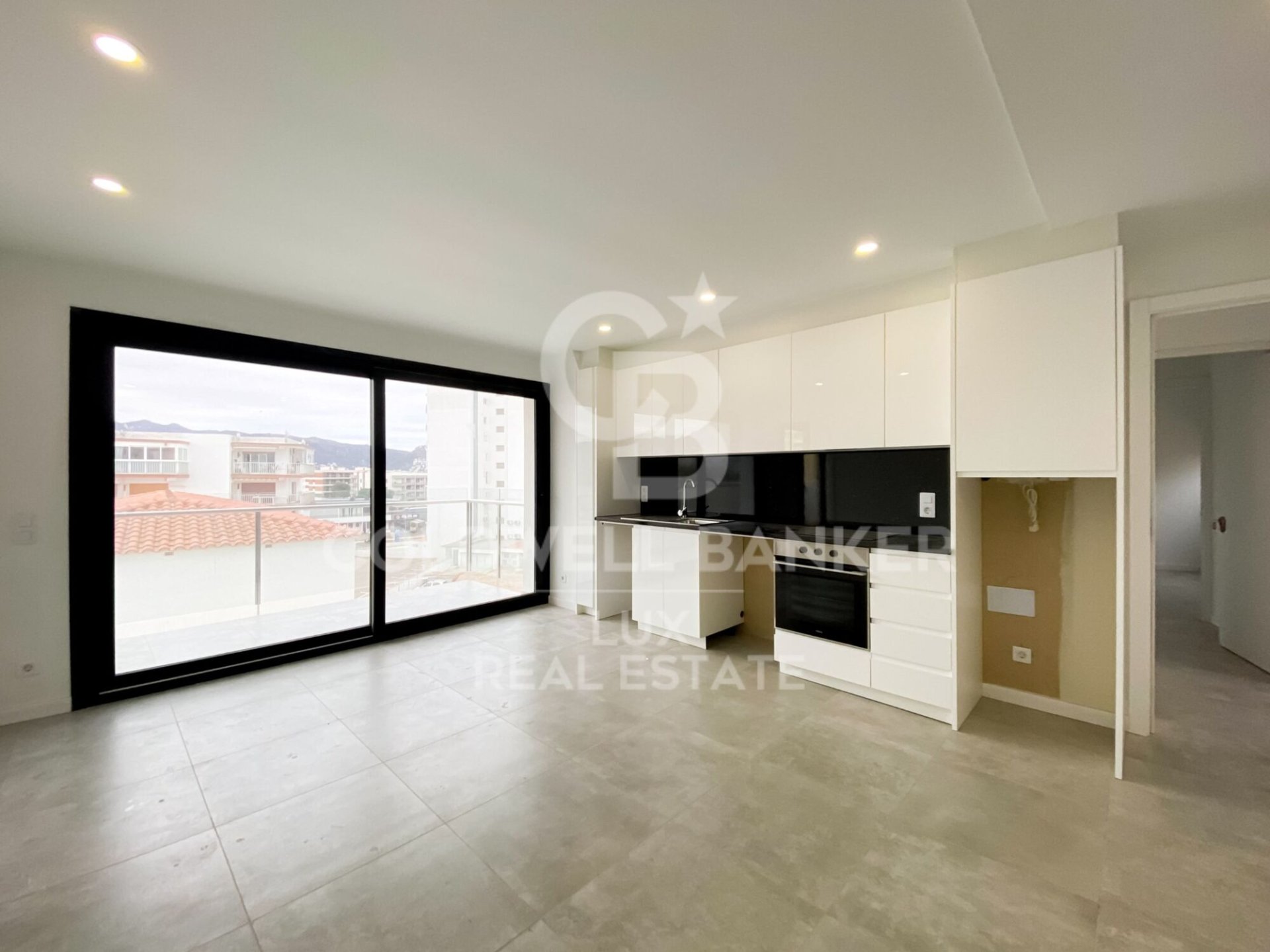 Tvåvåningslägenhet i Roses, Girona, Spanien 2 sovrum, 78 kvm. Nr. 160257