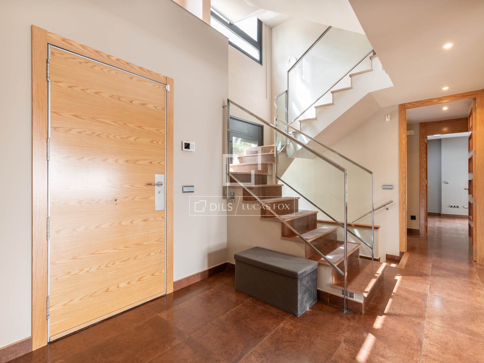 Villa in Bellaterra, Barcelona, Spain 6 bedrooms, 620 sq.m. No. 150861