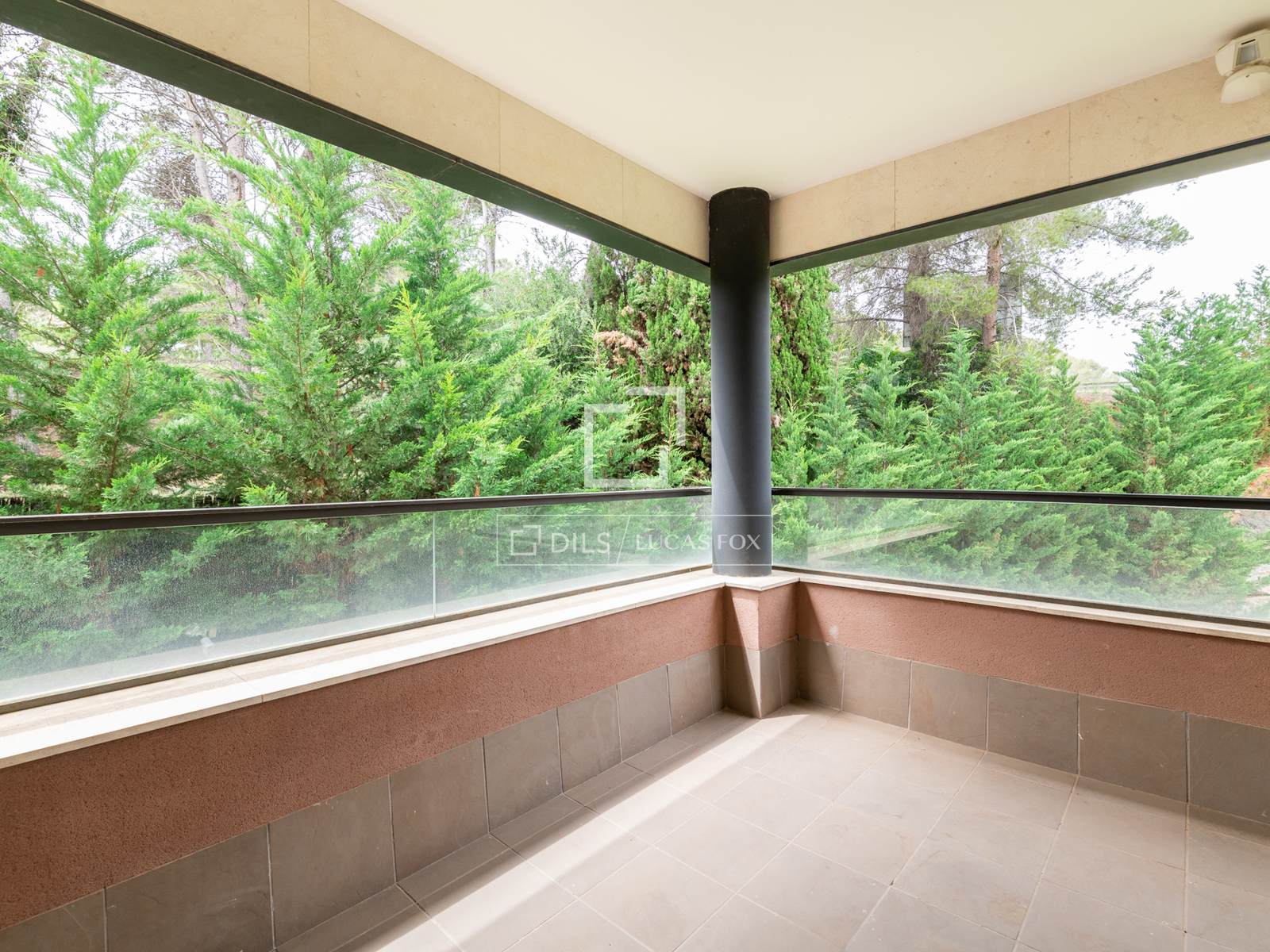 Villa in Bellaterra, Barcelona, Spain 6 bedrooms, 620 sq.m. No. 150861