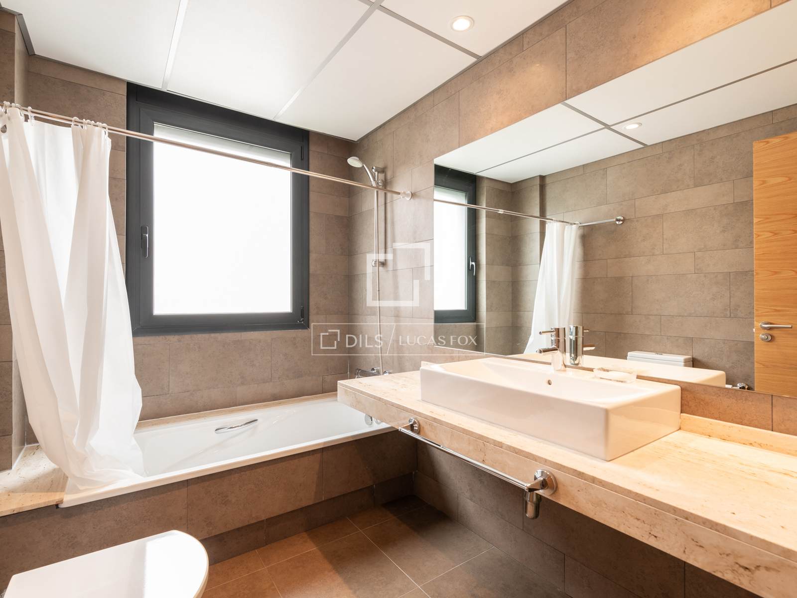 Villa in Bellaterra, Barcelona, Spain 6 bedrooms, 620 sq.m. No. 150861