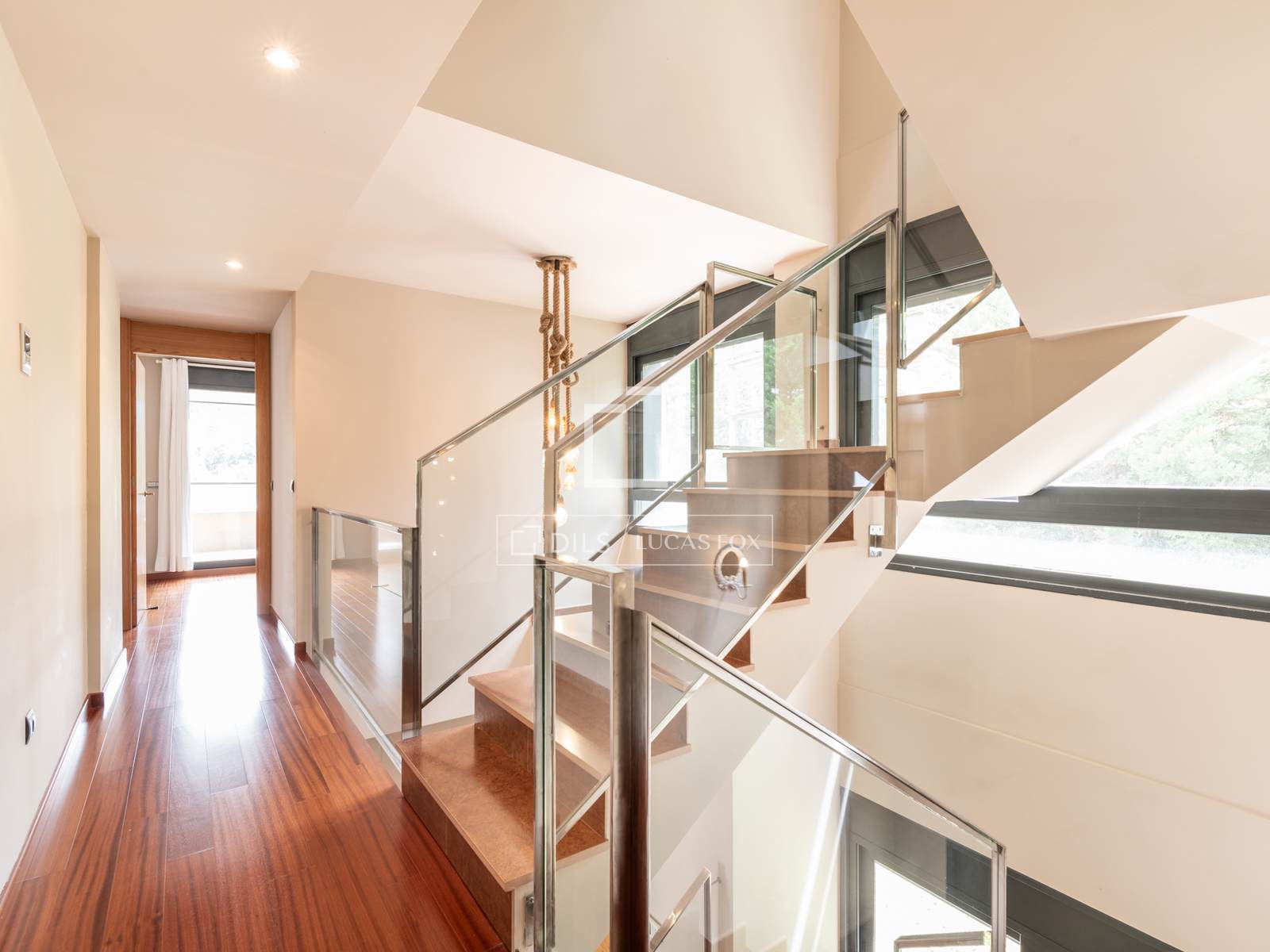 Villa in Bellaterra, Barcelona, Spain 6 bedrooms, 620 sq.m. No. 150861