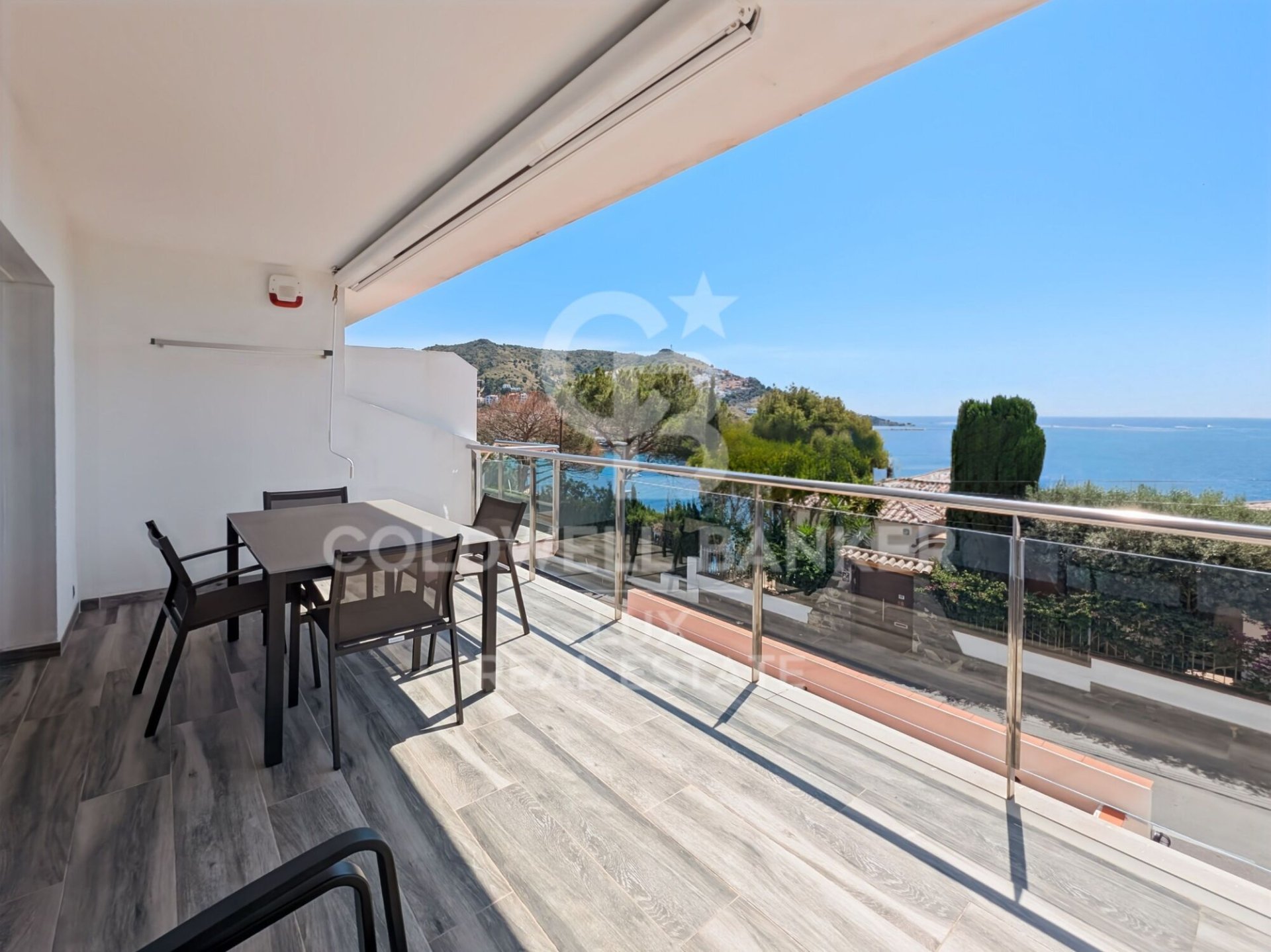 Apartamento en Roses, Gerona, España 2 dormitorios, 71 m2 No. 158598