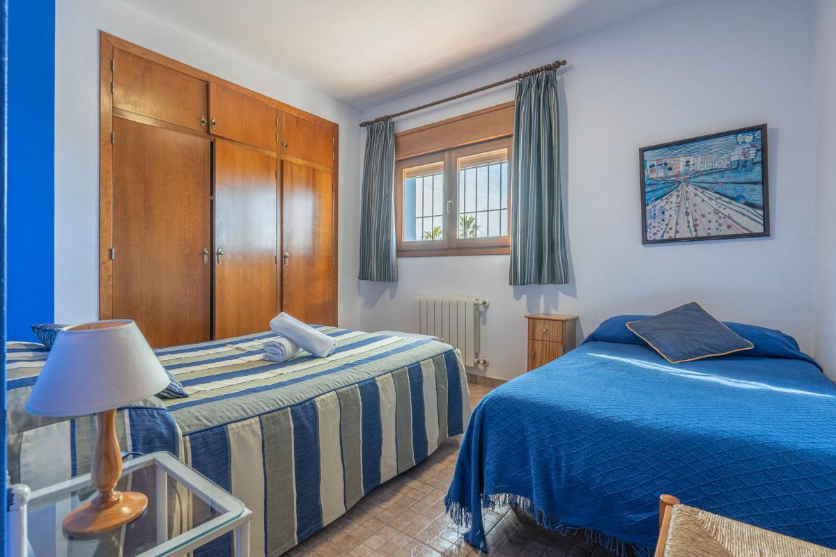 Вилла в Бенисса, Аликанте, Испания 11 спален, 755м2 №99836