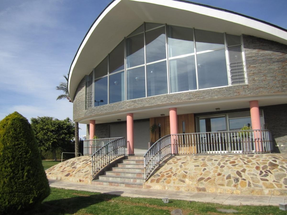 Villa in Los Montesinos, Alicante, Spain 5 bedrooms, 250 sq.m. No. 99857