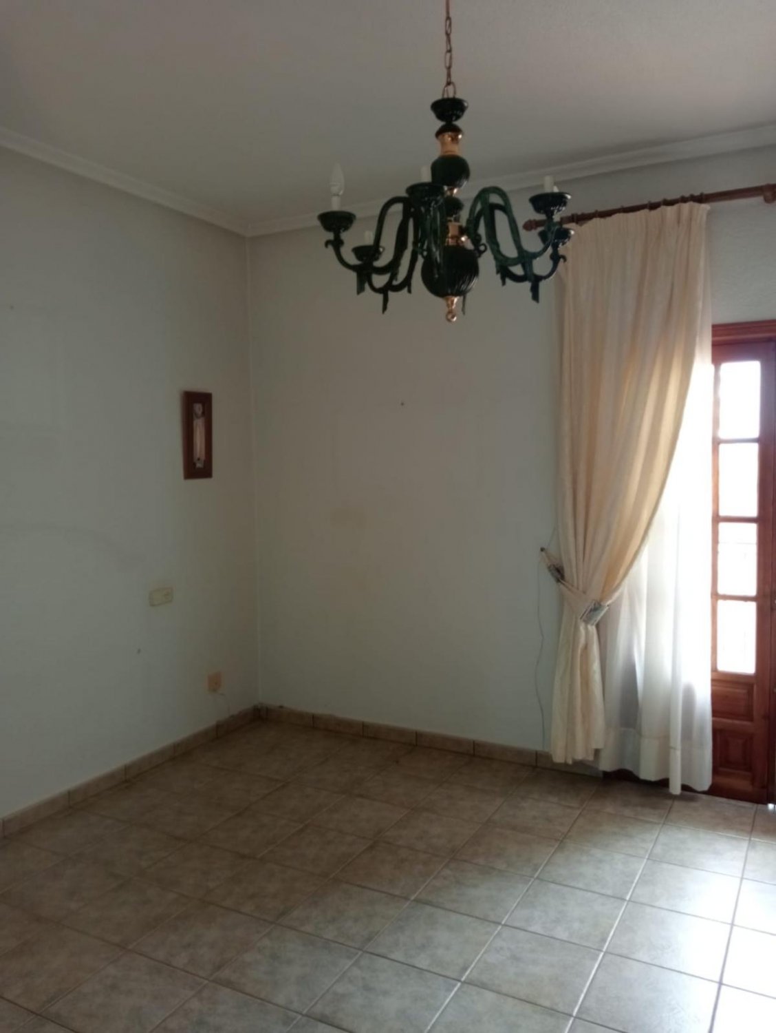 Hus i Daya Nueva, Alicante, Spanien 4 sovrum, 350 kvm. Nr. 99856