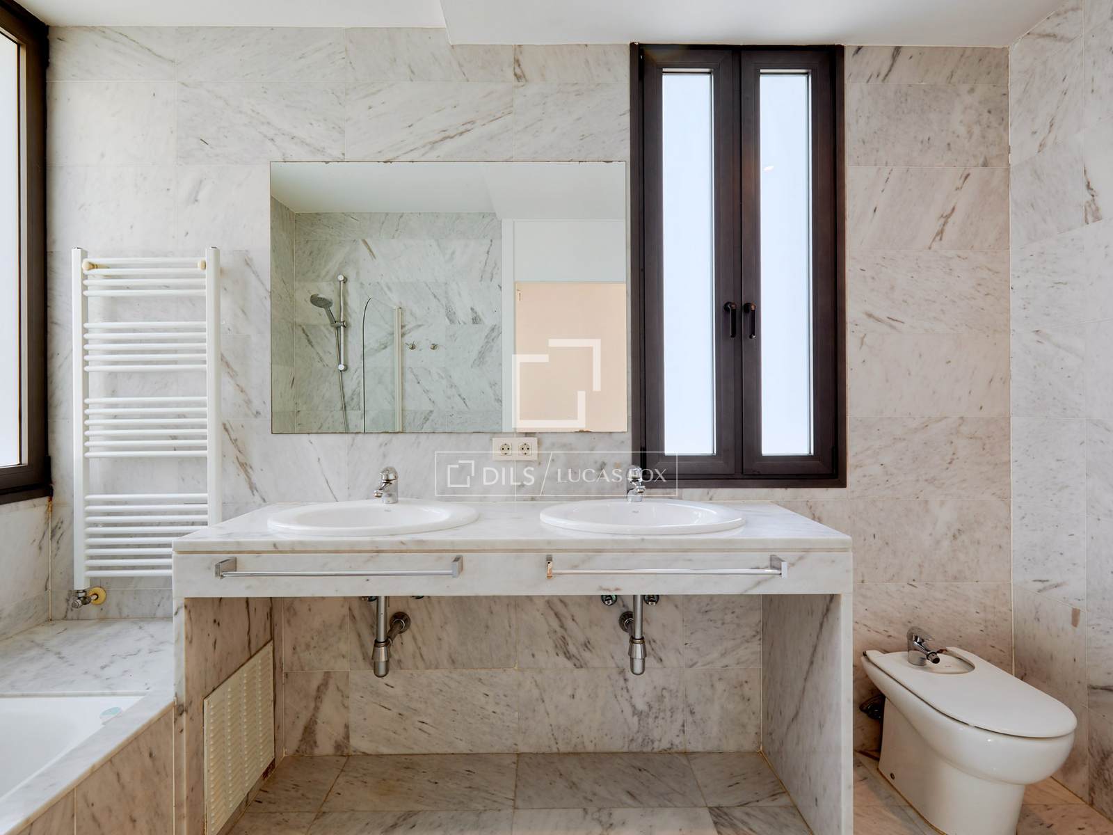 Villa en Sant Vicenc De Montalt, Barcelona, España 4 dormitorios, 266 m2 No. 150950