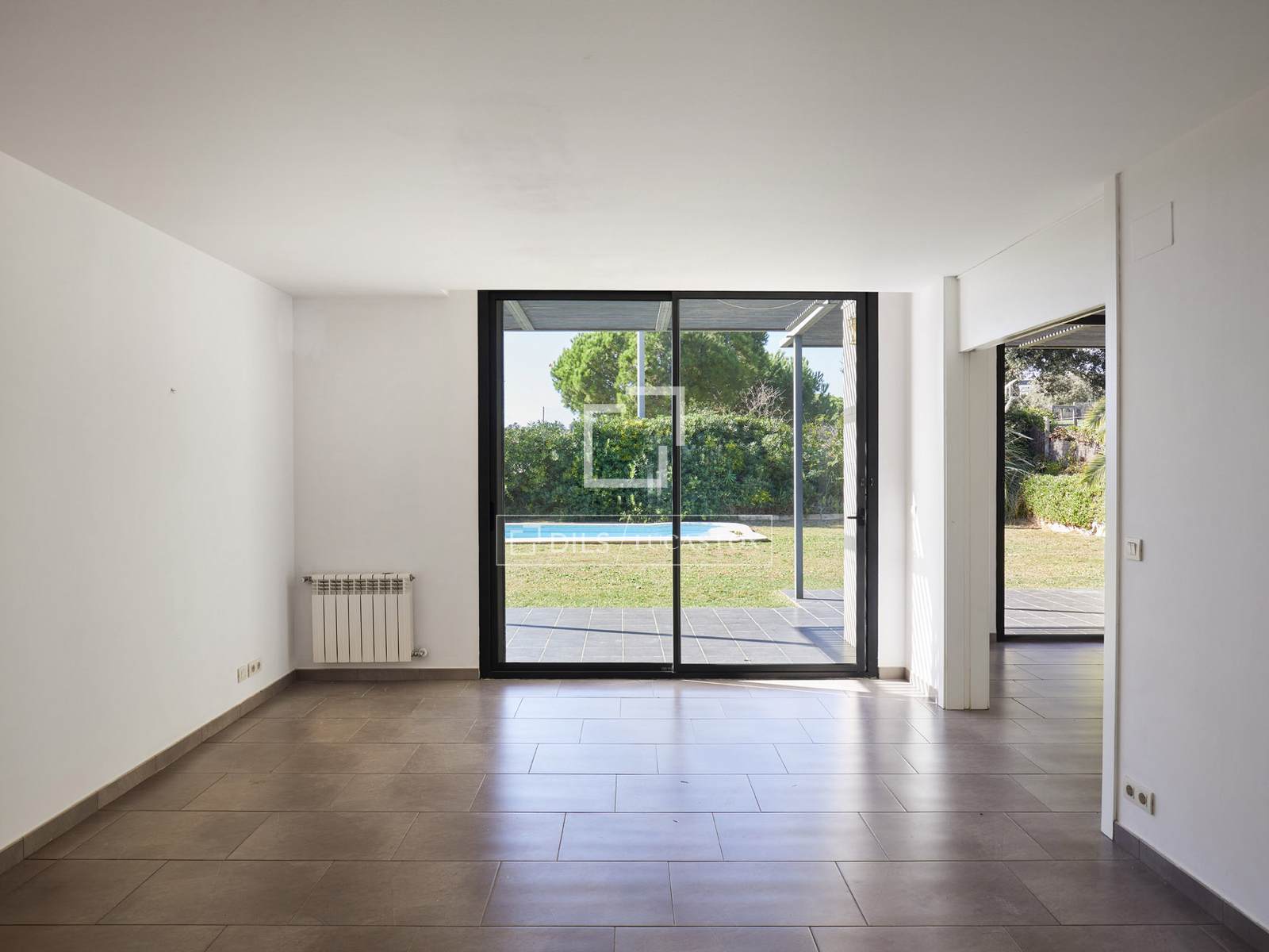 Villa en Sant Vicenc De Montalt, Barcelona, España 4 dormitorios, 266 m2 No. 150950