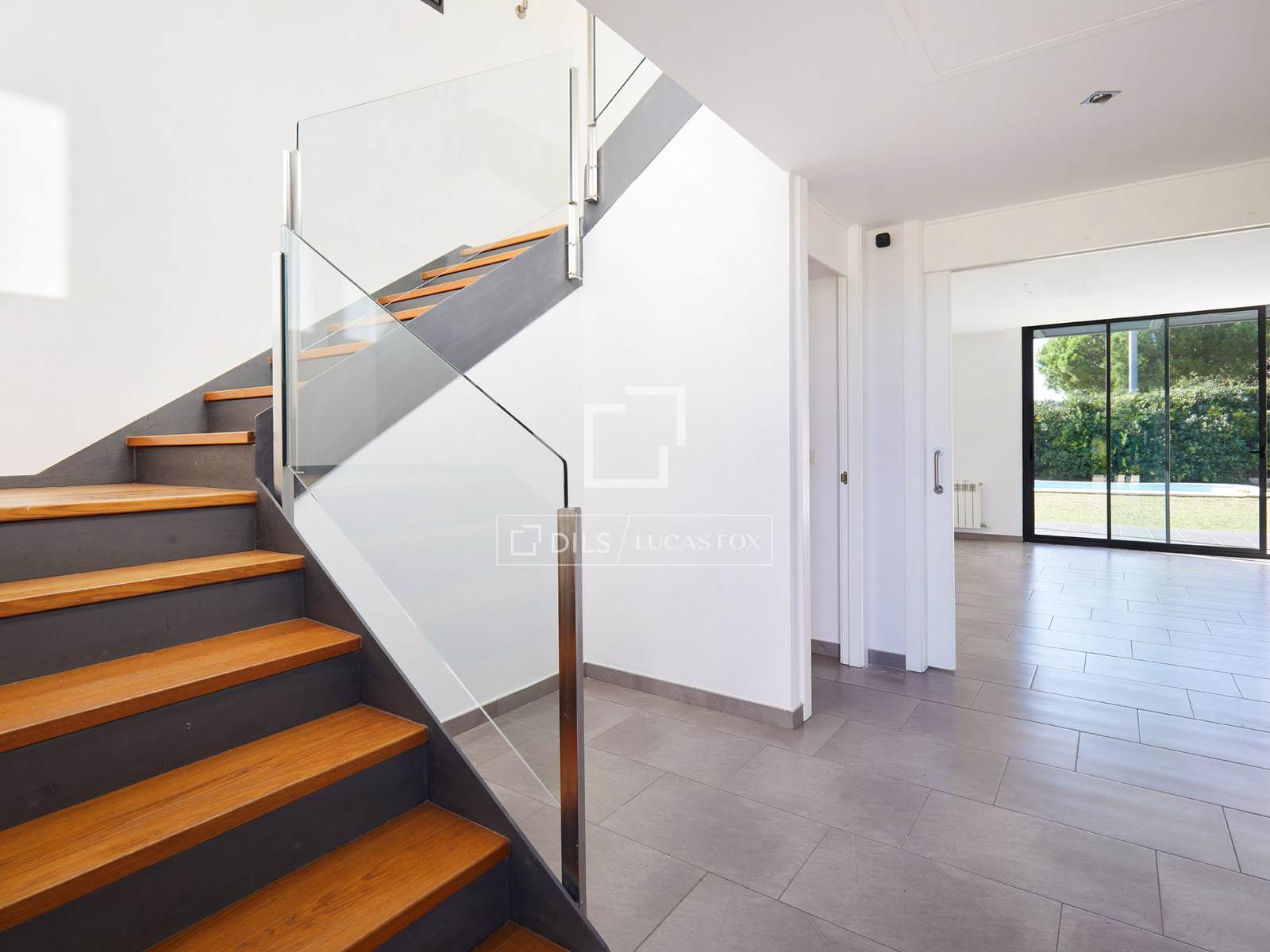 Villa en Sant Vicenc De Montalt, Barcelona, España 4 dormitorios, 266 m2 No. 150950