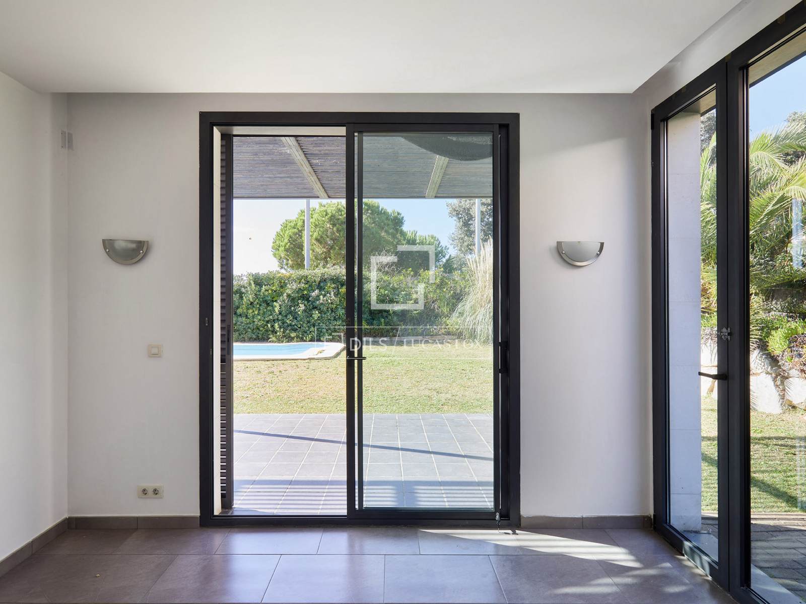 Villa en Sant Vicenc De Montalt, Barcelona, España 4 dormitorios, 266 m2 No. 150950