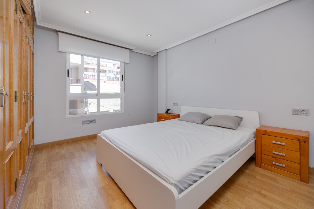 Appartamento a Torrevieja, Alicante, Spagna 3 camere da letto, 123 mq. N° 183568