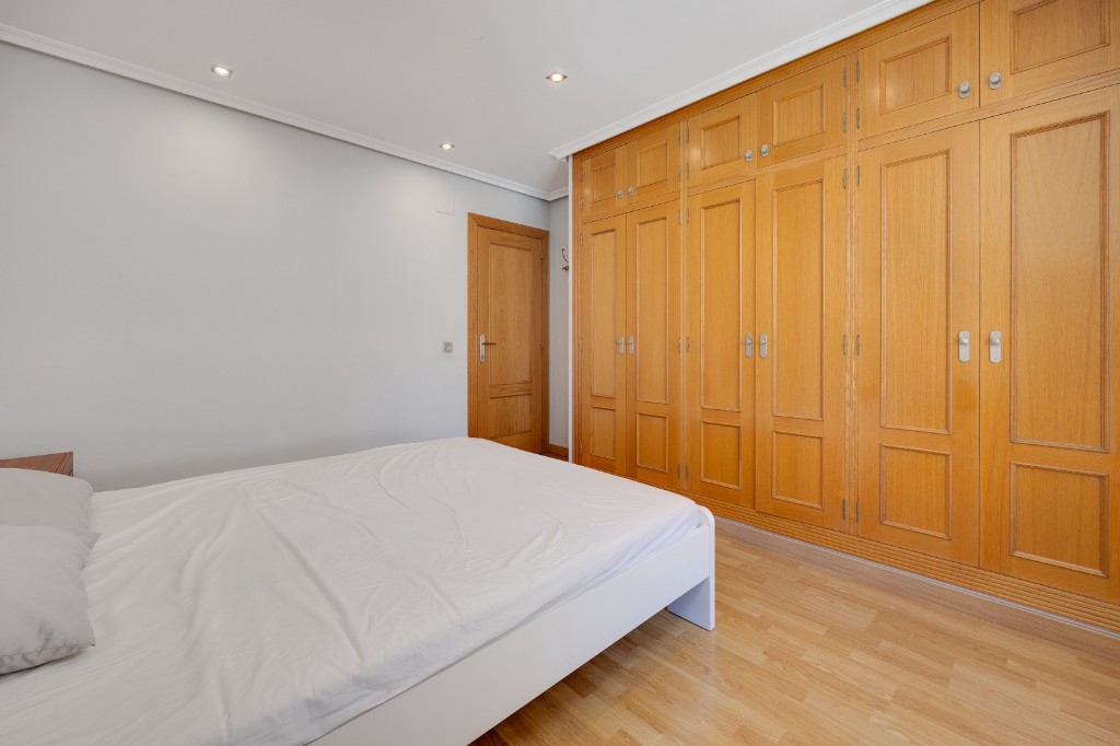 Appartamento a Torrevieja, Alicante, Spagna 3 camere da letto, 123 mq. N° 183568