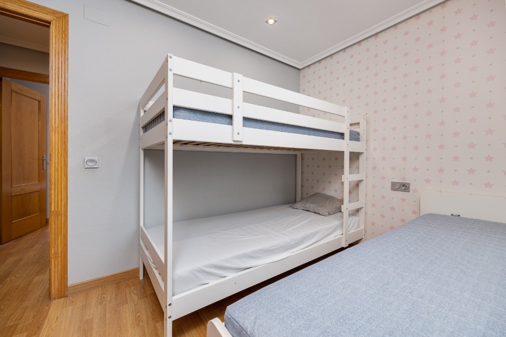 Appartamento a Torrevieja, Alicante, Spagna 3 camere da letto, 123 mq. N° 183568