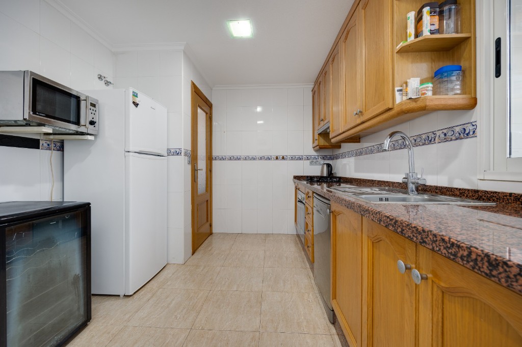 Appartamento a Torrevieja, Alicante, Spagna 3 camere da letto, 123 mq. N° 183568