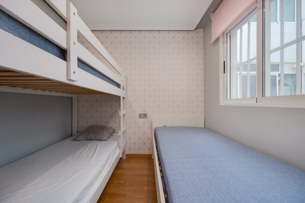 Appartamento a Torrevieja, Alicante, Spagna 3 camere da letto, 123 mq. N° 183568