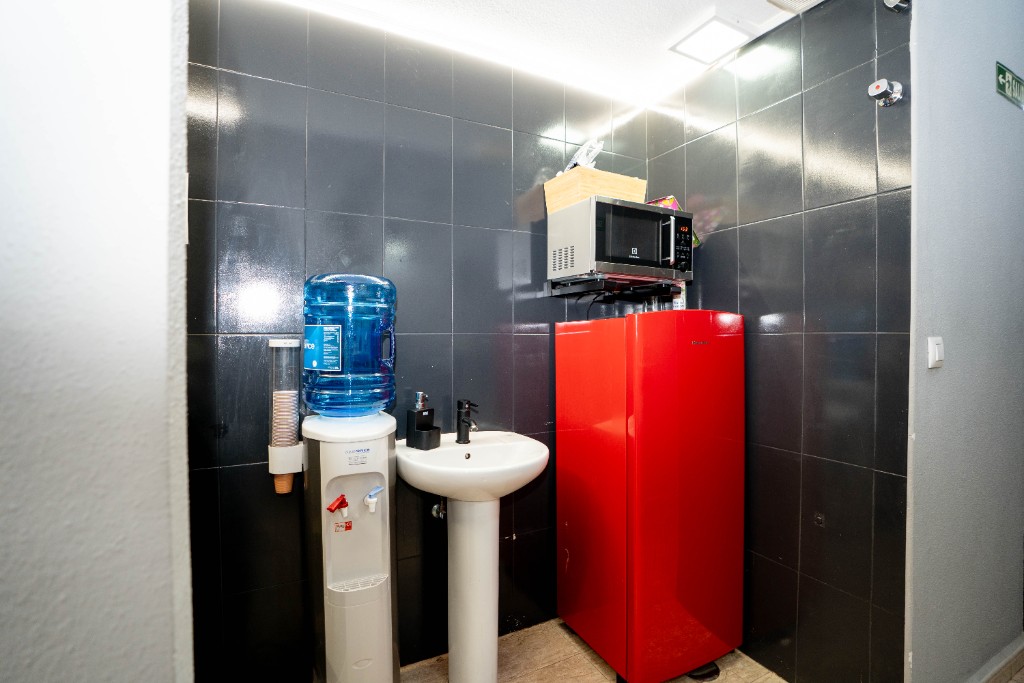Propiedad comercial en Torrevieja, Alicante, España 130 m2 No. 183564