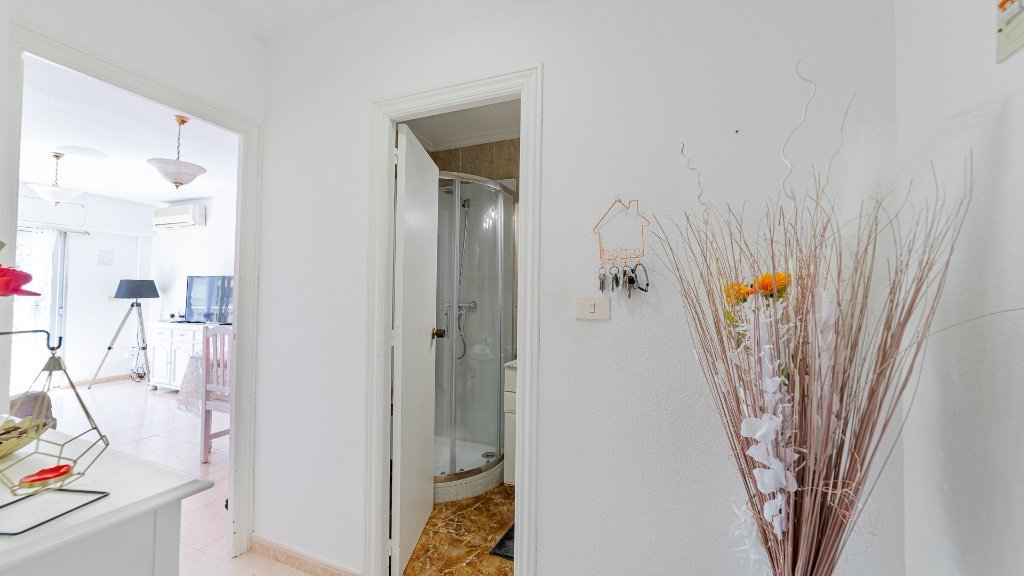Apartamento en Punta Prima, Alicante, España 2 dormitorios, 56 m2 No. 183563