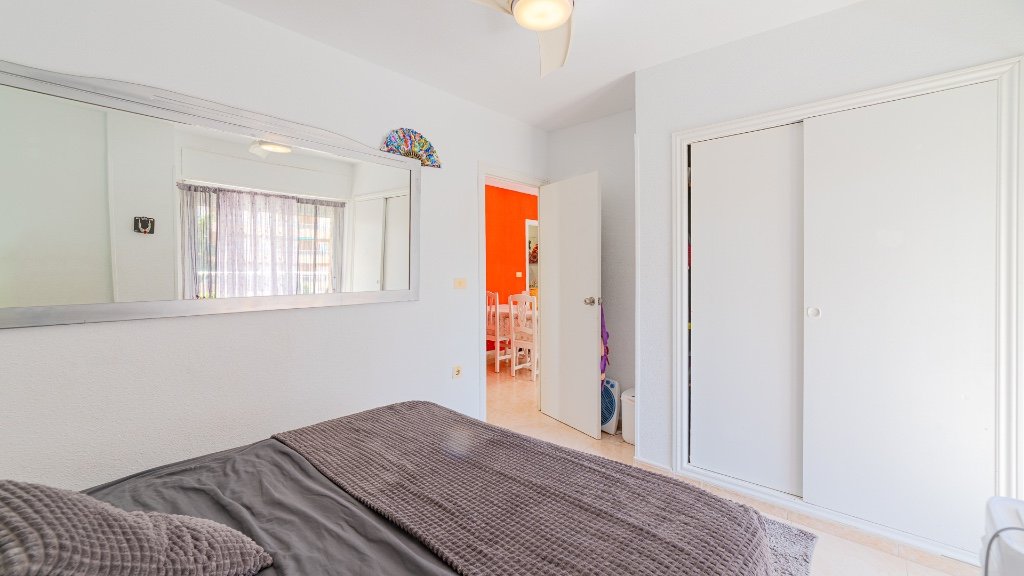 Apartamento en Punta Prima, Alicante, España 2 dormitorios, 56 m2 No. 183563