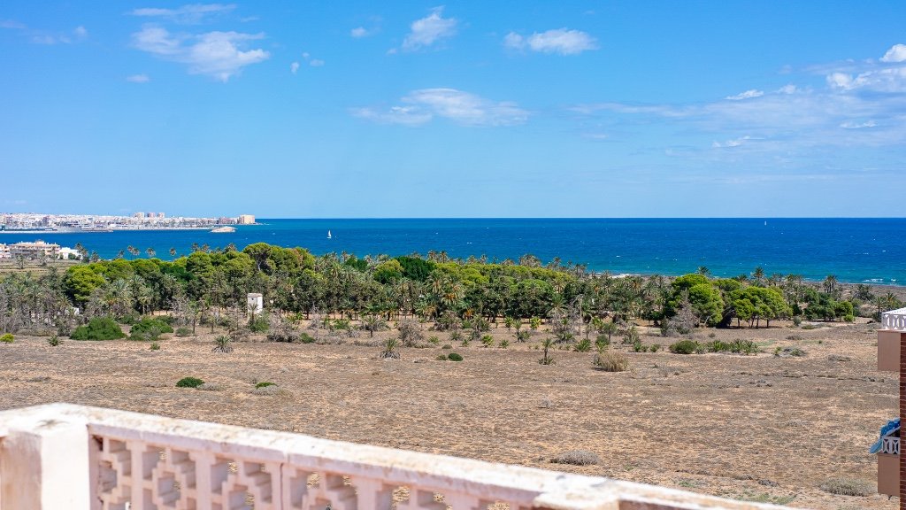 Apartamento en Punta Prima, Alicante, España 2 dormitorios, 56 m2 No. 183563