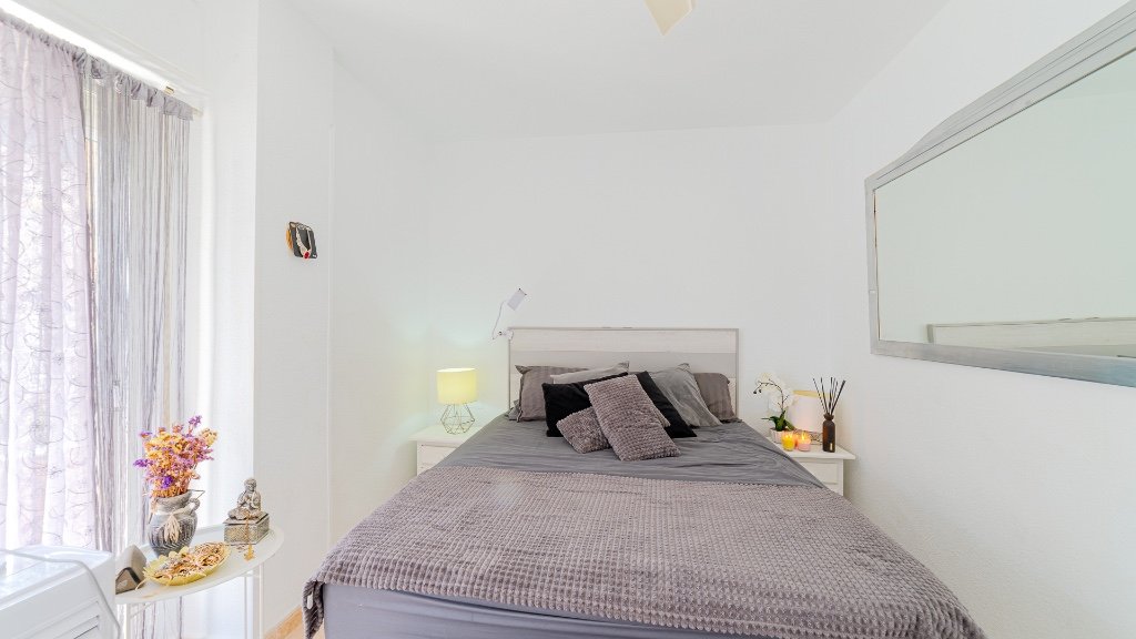 Apartamento en Punta Prima, Alicante, España 2 dormitorios, 56 m2 No. 183563