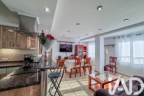 Apartment in Santa Pola, Alicante, Spain 3 bedrooms, 82 sq.m. No. 152671