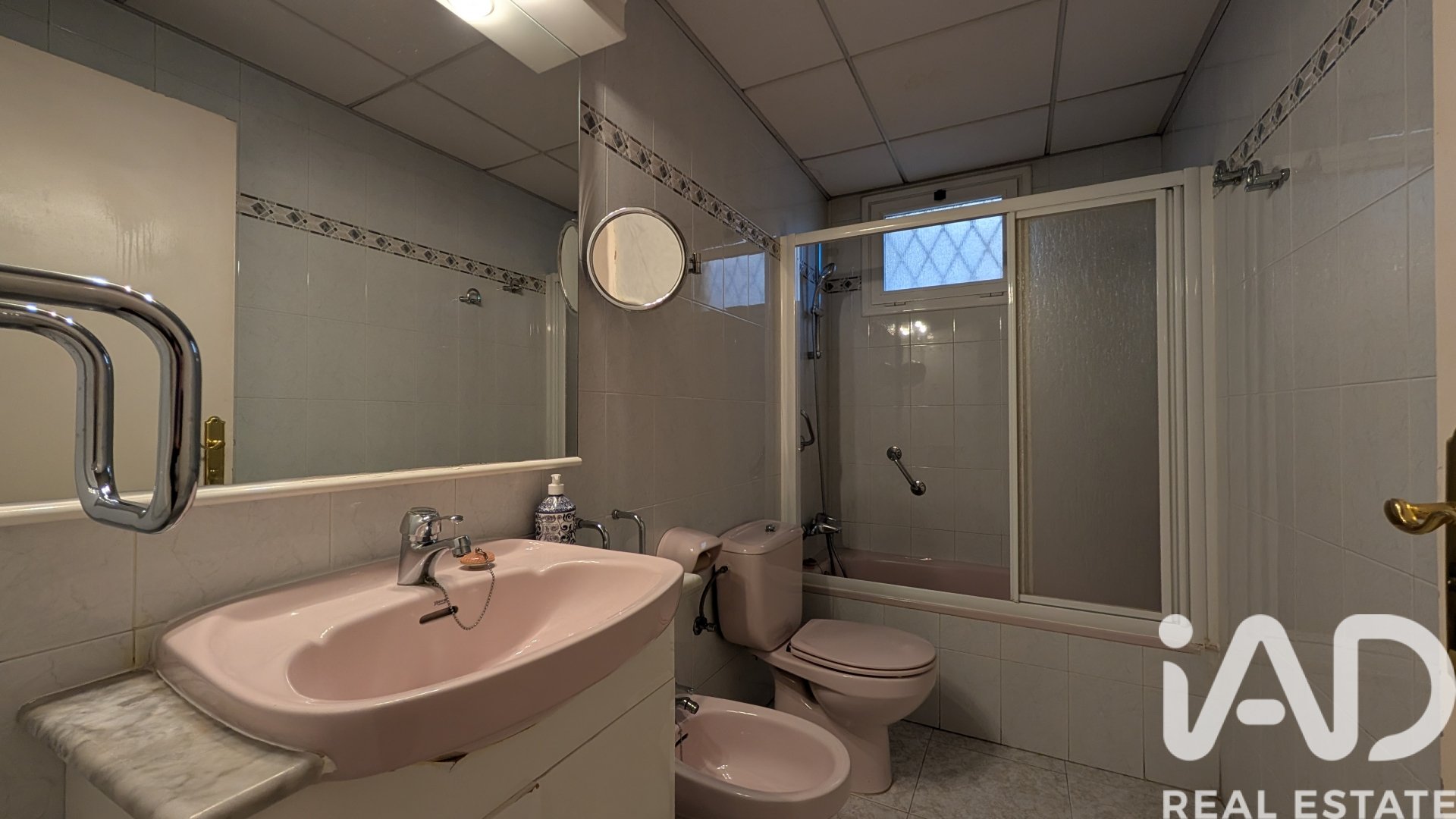 Huoneisto Barcelona, Espanja 4 makuuhuonetta, 135 m2 No. 152670