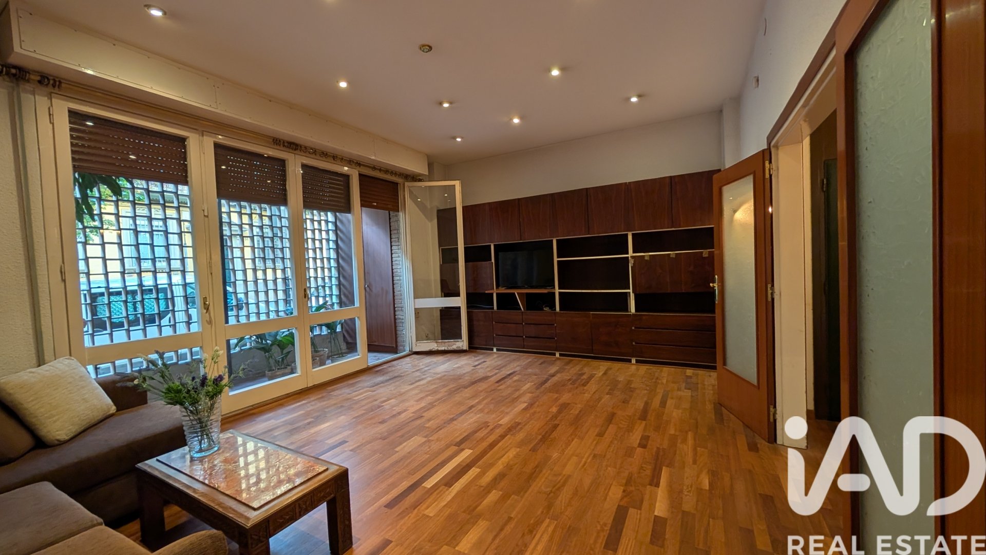 Huoneisto Barcelona, Espanja 4 makuuhuonetta, 135 m2 No. 152670