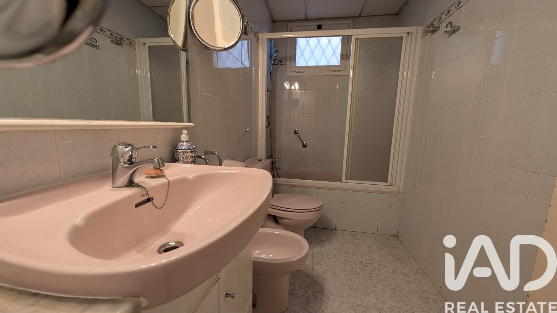Huoneisto Barcelona, Espanja 4 makuuhuonetta, 135 m2 No. 152670