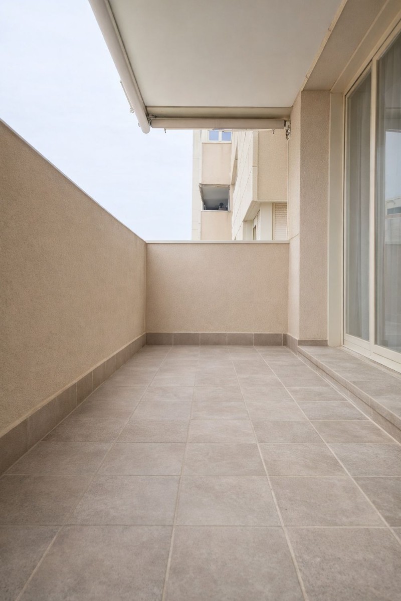 Apartment in Madrid, Spain 2 bedrooms, 158 sq.m. No. 180047