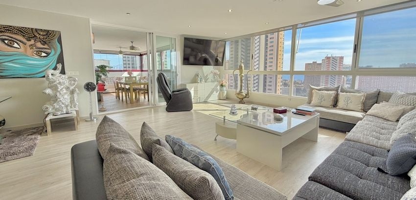 Apartment in Benidorm, Alicante, Spain 3 bedrooms, 161 sq.m. No. 180048
